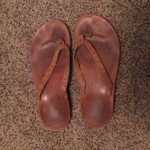 Olu Kai flip flops size 9